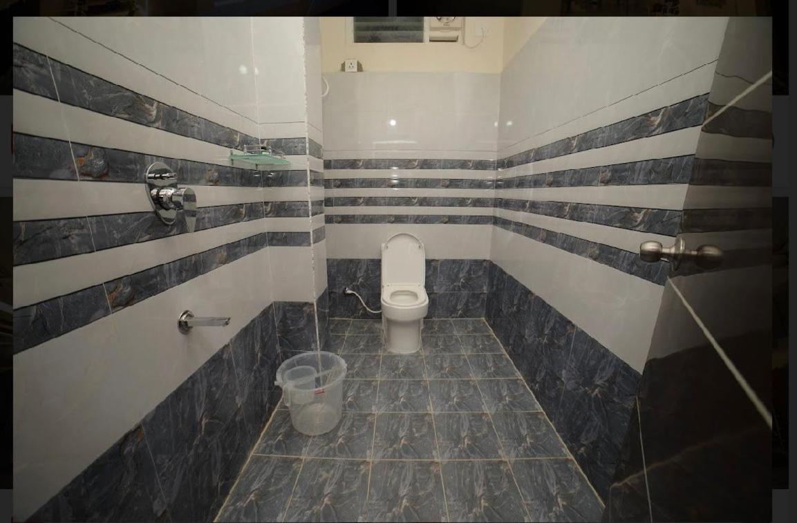 Отель Sri Ganesh Residency Тирупати Экстерьер фото
